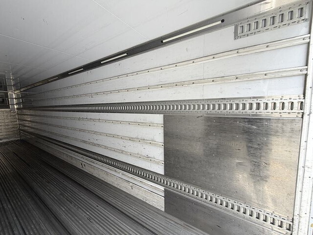 UDトラックスクオン冷凍車（冷蔵車）大型（10t）[写真09]