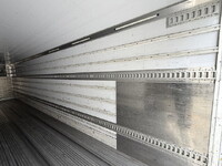 UDトラックスクオン冷凍車（冷蔵車）大型（10t）[写真10]