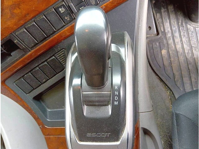 UDトラックスクオンアルミウイング大型（10t）[写真19]