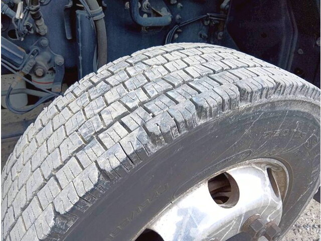 UDトラックスクオンアルミウイング大型（10t）[写真29]