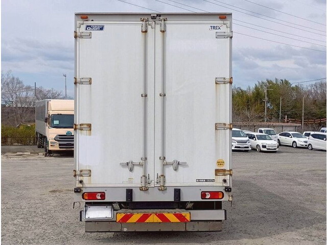 UDトラックスクオンアルミウイング大型（10t）[写真06]