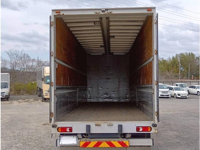 UDトラックスクオンアルミウイング大型（10t）[写真08]