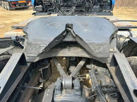 UDトラックスクオントレーラーヘッド（トラクターヘッド）大型（10t）[写真19]