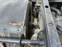 UDトラックスクオントレーラーヘッド（トラクターヘッド）大型（10t）[写真21]