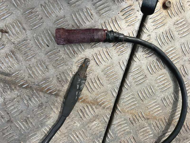 UDトラックスクオントレーラーヘッド（トラクターヘッド）大型（10t）[写真24]