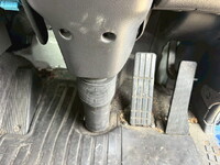 UDトラックスクオントレーラーヘッド（トラクターヘッド）大型（10t）[写真27]