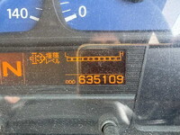 UDトラックスクオントレーラーヘッド（トラクターヘッド）大型（10t）[写真30]