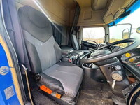 日野プロフィアトレーラーヘッド（トラクターヘッド）大型（10t）[写真23]