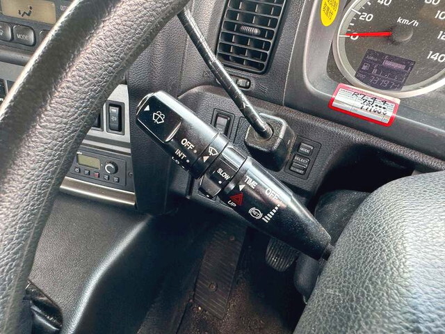 日野プロフィアトレーラーヘッド（トラクターヘッド）大型（10t）[写真29]