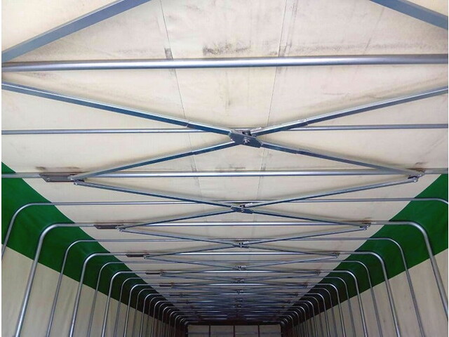 いすゞギガカーテン車大型（10t）[写真11]