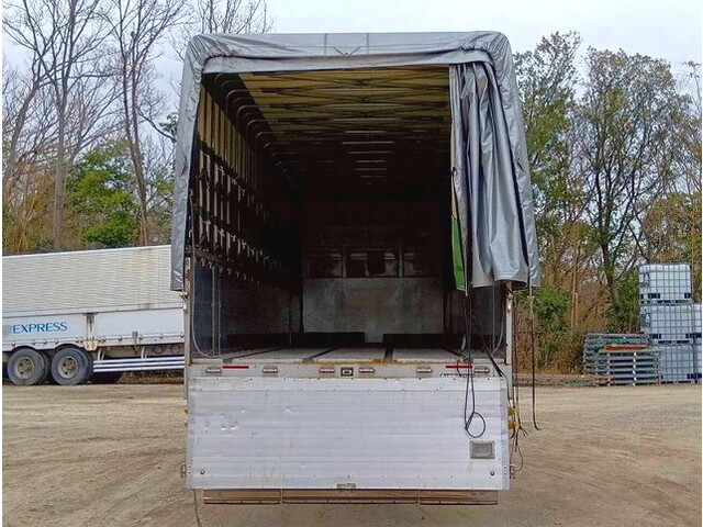 いすゞギガカーテン車大型（10t）[写真20]