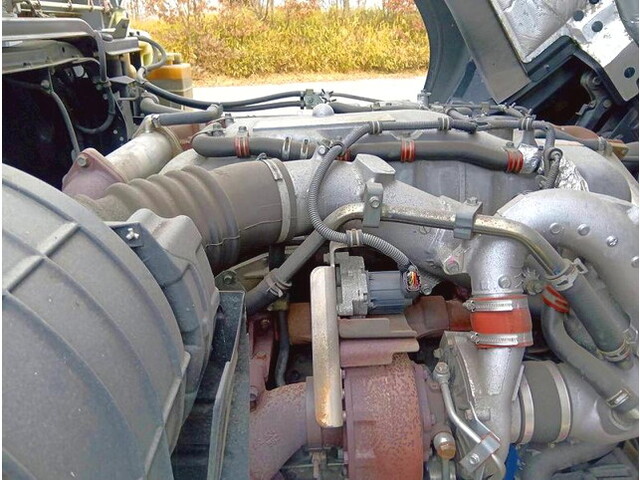 いすゞギガカーテン車大型（10t）[写真33]