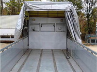 いすゞギガカーテン車大型（10t）[写真06]