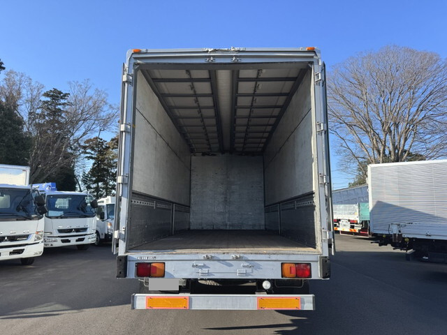 日野レンジャー幌ウイング中型（4t）[写真13]