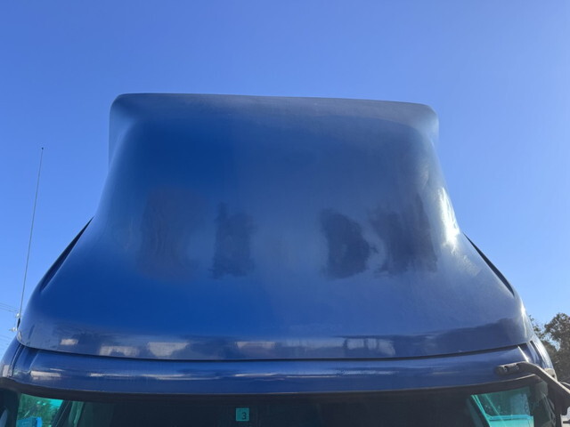 日野レンジャー幌ウイング中型（4t）[写真17]