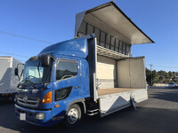 日野レンジャー幌ウイング中型（4t）[写真01]