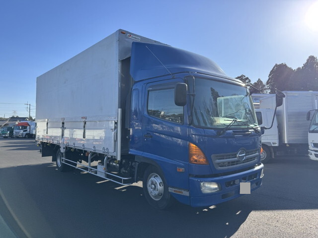 日野レンジャー幌ウイング中型（4t）[写真03]