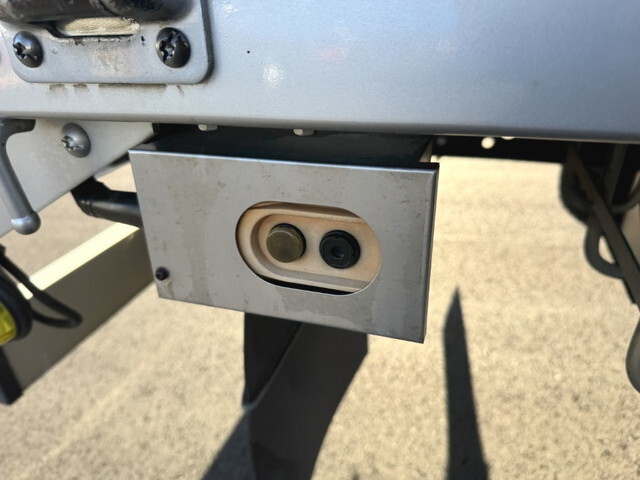 日野レンジャー幌ウイング中型（4t）[写真35]