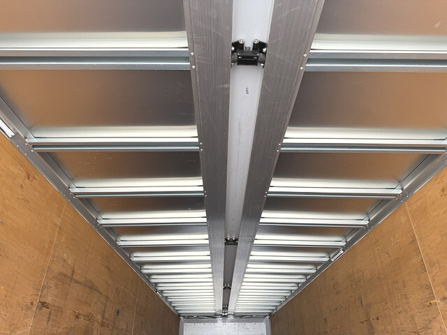 日野プロフィアアルミウイング大型（10t）[写真11]