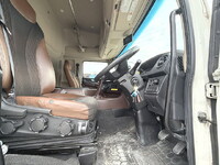 日野プロフィアアルミウイング大型（10t）[写真30]