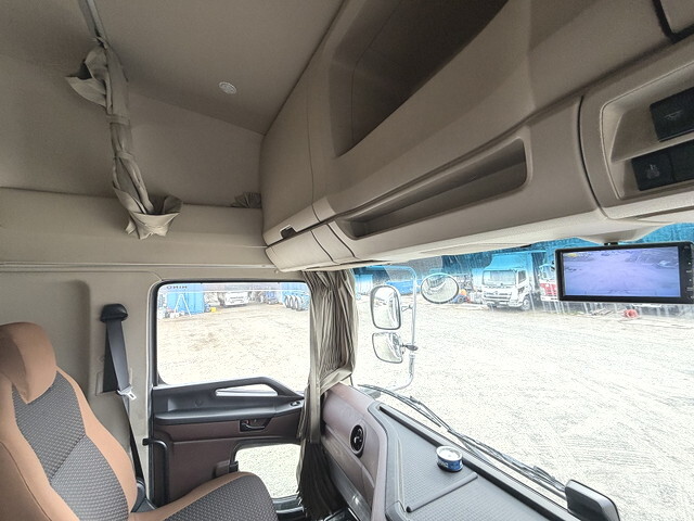 日野プロフィアアルミウイング大型（10t）[写真38]