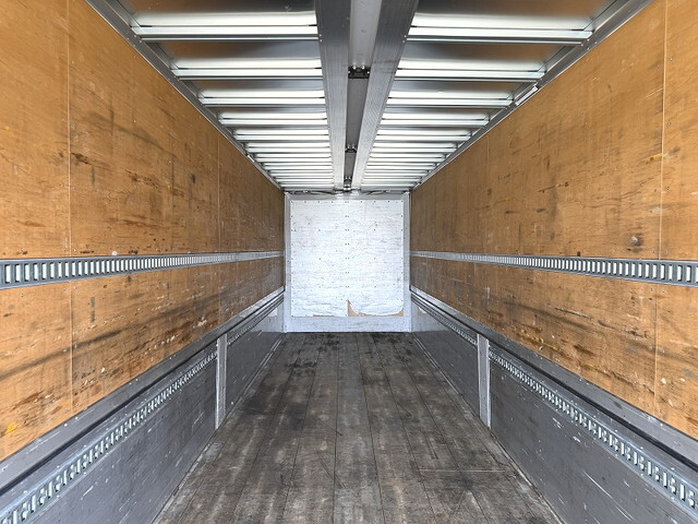 日野プロフィアアルミウイング大型（10t）[写真09]