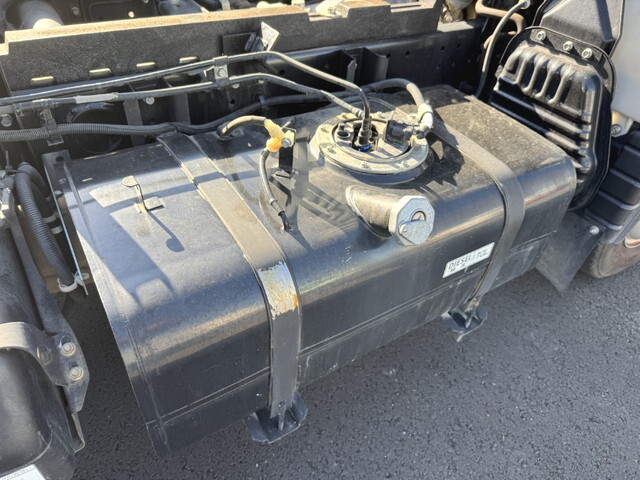 三菱ふそうキャンターダンプ小型（2t・3t）[写真14]