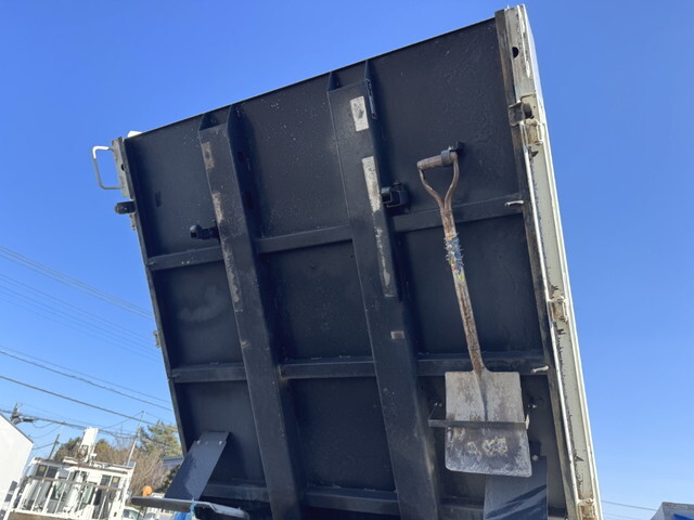 三菱ふそうキャンターダンプ小型（2t・3t）[写真21]