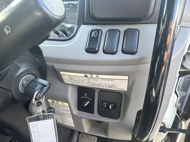 三菱ふそうキャンターダンプ小型（2t・3t）[写真31]