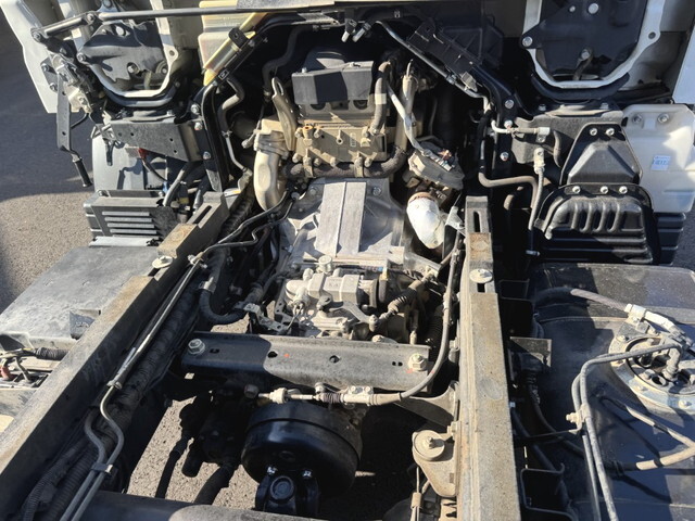 三菱ふそうキャンターダンプ小型（2t・3t）[写真09]