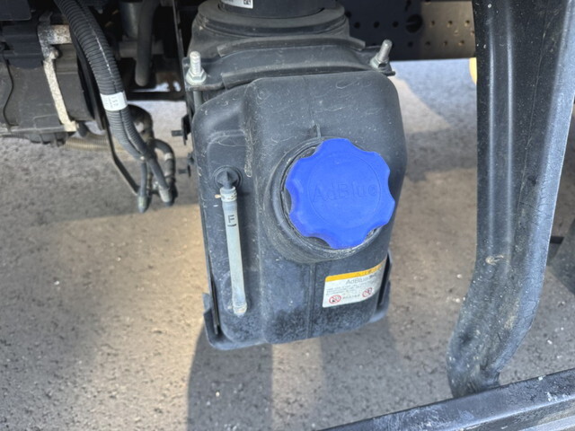 いすゞフォワードクレーン4段中型（4t）[写真26]