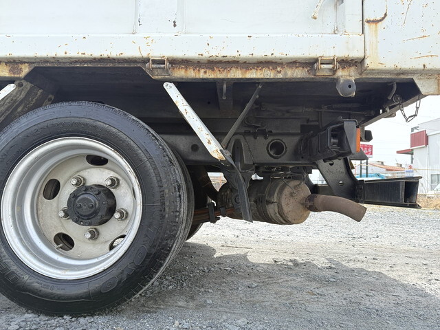 三菱ふそうキャンターダンプ小型（2t・3t）[写真24]