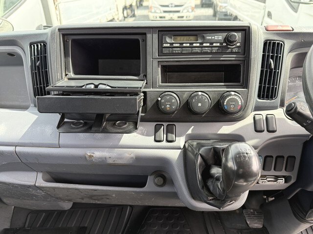 三菱ふそうキャンターダンプ小型（2t・3t）[写真34]