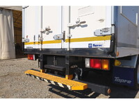 いすゞエルフ冷凍車（冷蔵車）小型（2t・3t）[写真11]