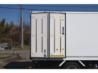 いすゞエルフ冷凍車（冷蔵車）小型（2t・3t）[写真13]