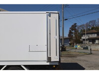 いすゞエルフ冷凍車（冷蔵車）小型（2t・3t）[写真14]