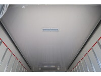 いすゞエルフ冷凍車（冷蔵車）小型（2t・3t）[写真17]