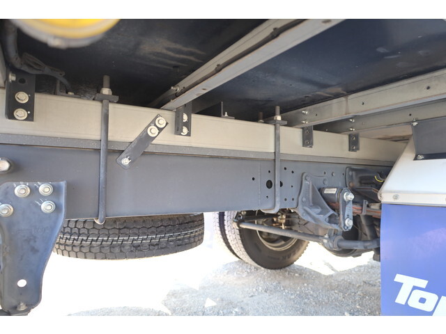 いすゞエルフ冷凍車（冷蔵車）小型（2t・3t）[写真20]