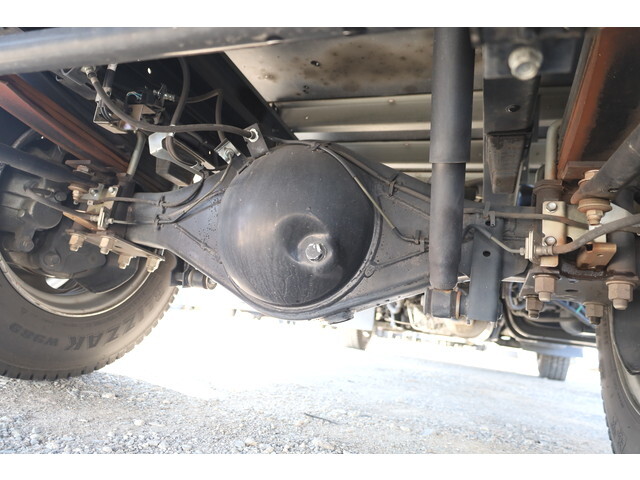 いすゞエルフ冷凍車（冷蔵車）小型（2t・3t）[写真21]