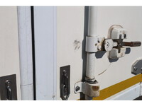 いすゞエルフ冷凍車（冷蔵車）小型（2t・3t）[写真30]