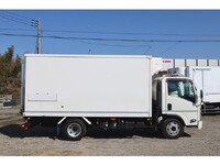 いすゞエルフ冷凍車（冷蔵車）小型（2t・3t）[写真09]