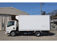 いすゞエルフ冷凍車（冷蔵車）小型（2t・3t）[写真10]