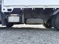 三菱ふそうキャンター平ボディ小型（2t・3t）[写真17]