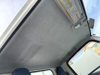 三菱ふそうキャンター平ボディ小型（2t・3t）[写真30]