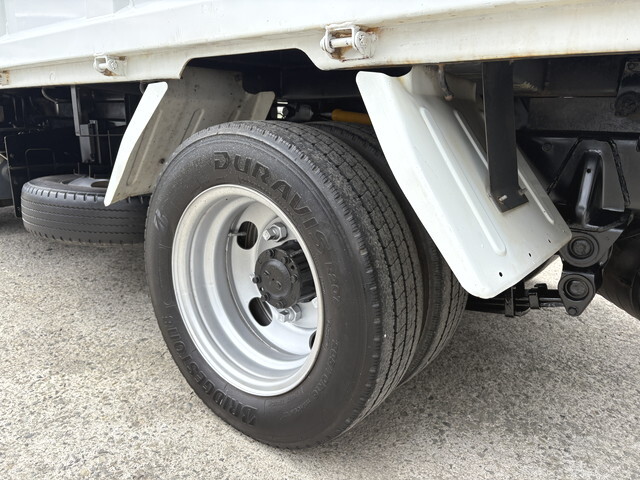 三菱ふそうキャンターダンプ小型（2t・3t）[写真12]