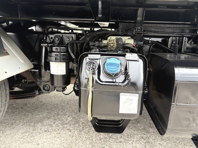 三菱ふそうキャンターダンプ小型（2t・3t）[写真19]