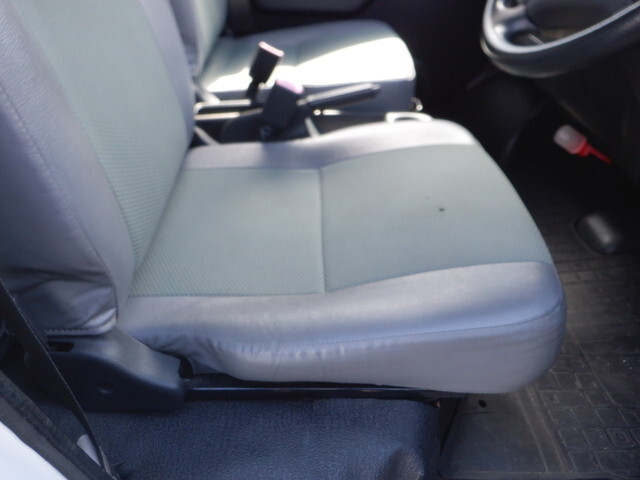 トヨタライトエース幌車小型（2t・3t）[写真24]