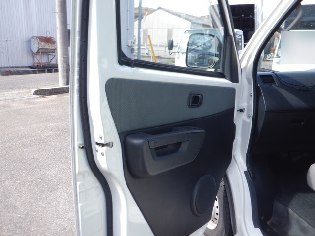 トヨタライトエース幌車小型（2t・3t）[写真34]