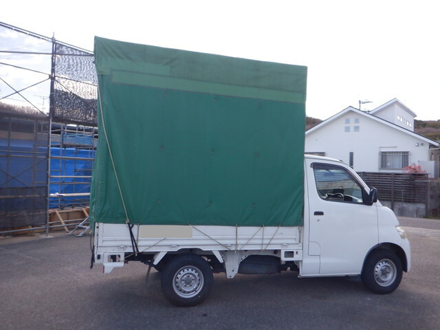 トヨタライトエース幌車小型（2t・3t）[写真07]