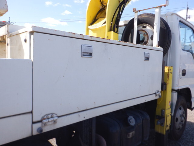 いすゞエルフ高所作業車小型（2t・3t）[写真16]